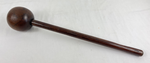 A large tribal hardwood Knobkerrie. Total length approx. 59cm.