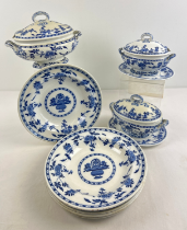 A quantity of antique Minton blue & white 'Delft' pattern dinnerware, some pieces a/f. Comprising: 4