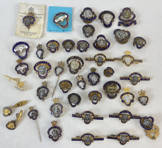 42 vintage Royal British Legion and Women's Section British Legion pin badges, lapel badges and