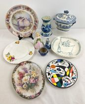 A box of assorted antique, vintage & modern ceramics to include Willow pattern, Royal Doulton