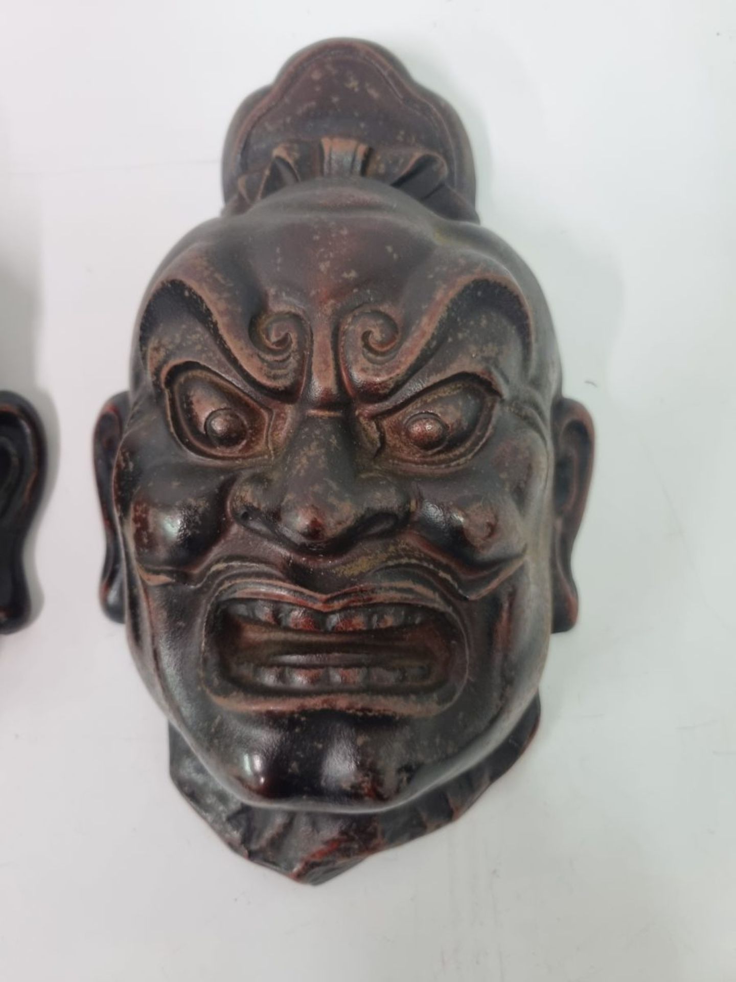 Masken der Nio-Wächterkönige Agyo und Ungyo - Bild 5 aus 10