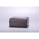 A Chinese hardwood box and cover, H 7,5 - L 14,5 - W 11 cm