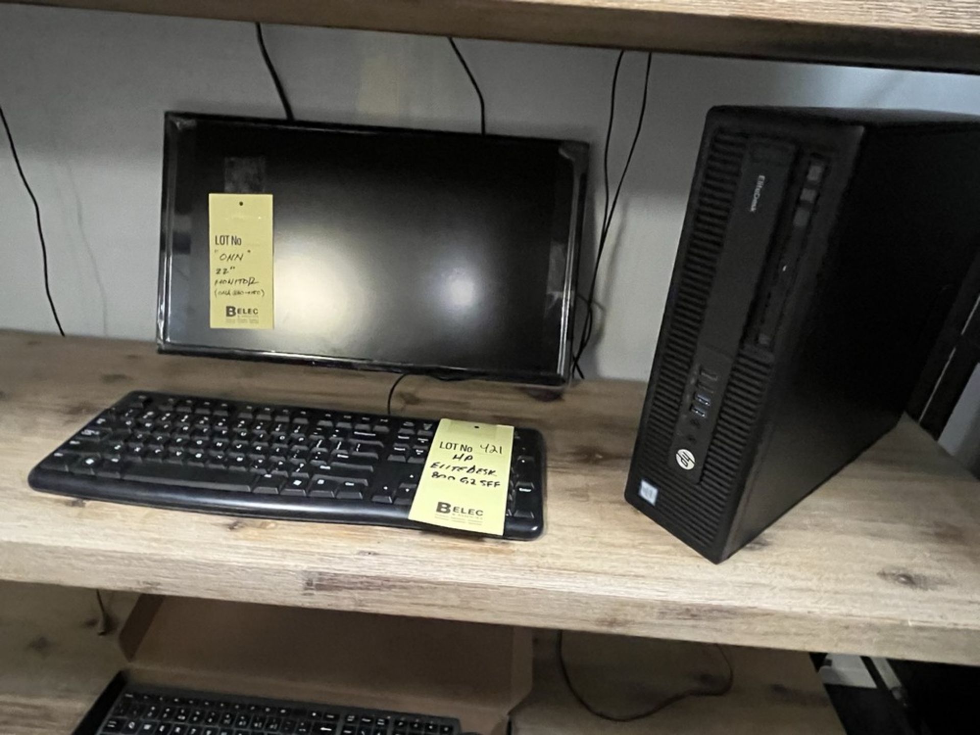 Ordinateur HP mod: Elite desk 800G2 5FF, avec Moniteur, Clavier