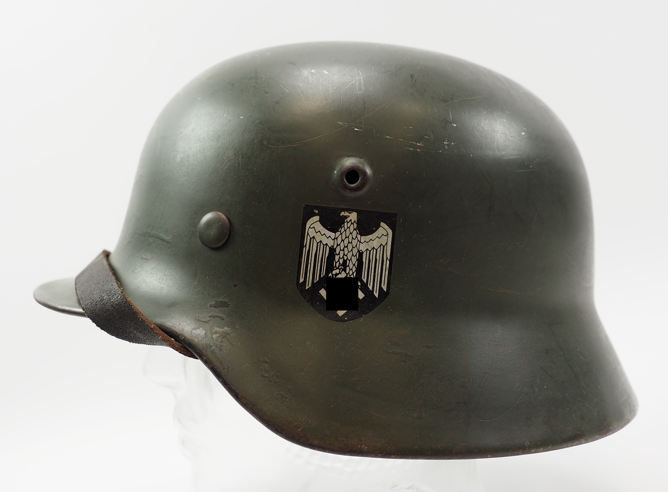 Wehrmacht: Stahlhelm M40 - Doppelemblem. - Image 2 of 9