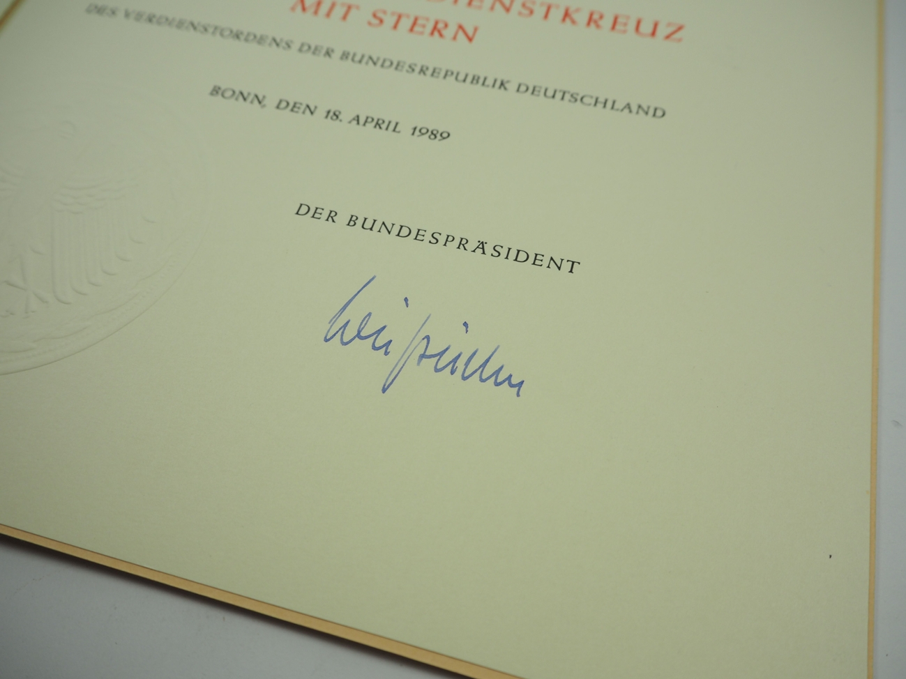 BRD: Bundesverdienstorden, Großes Verdienstkreuz mit Stern Urkunde eines Medizin Professors. - Image 3 of 8