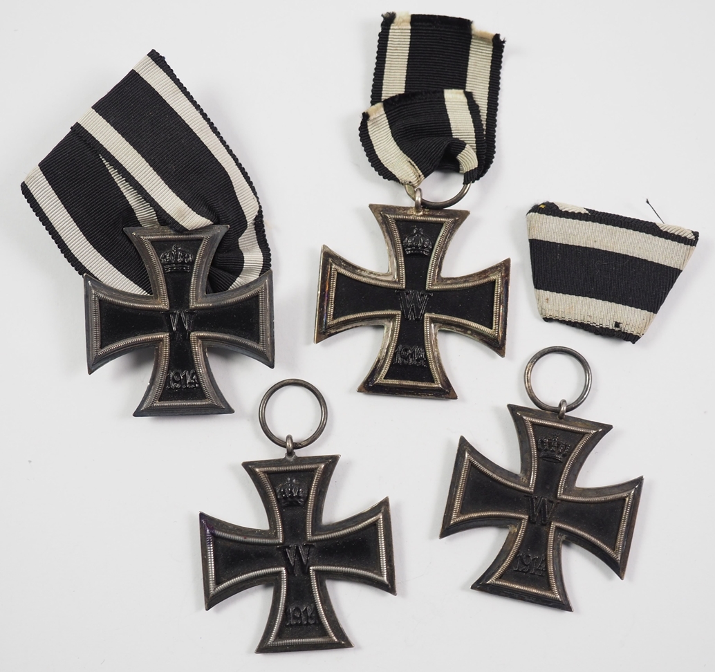 Preussen: Eisernes Kreuz, 1914, 2. Klasse - 4 Exemplare.