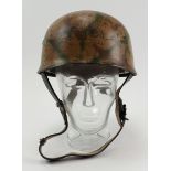 Luftwaffe: Fallschirmjäger Helm - getarnt.