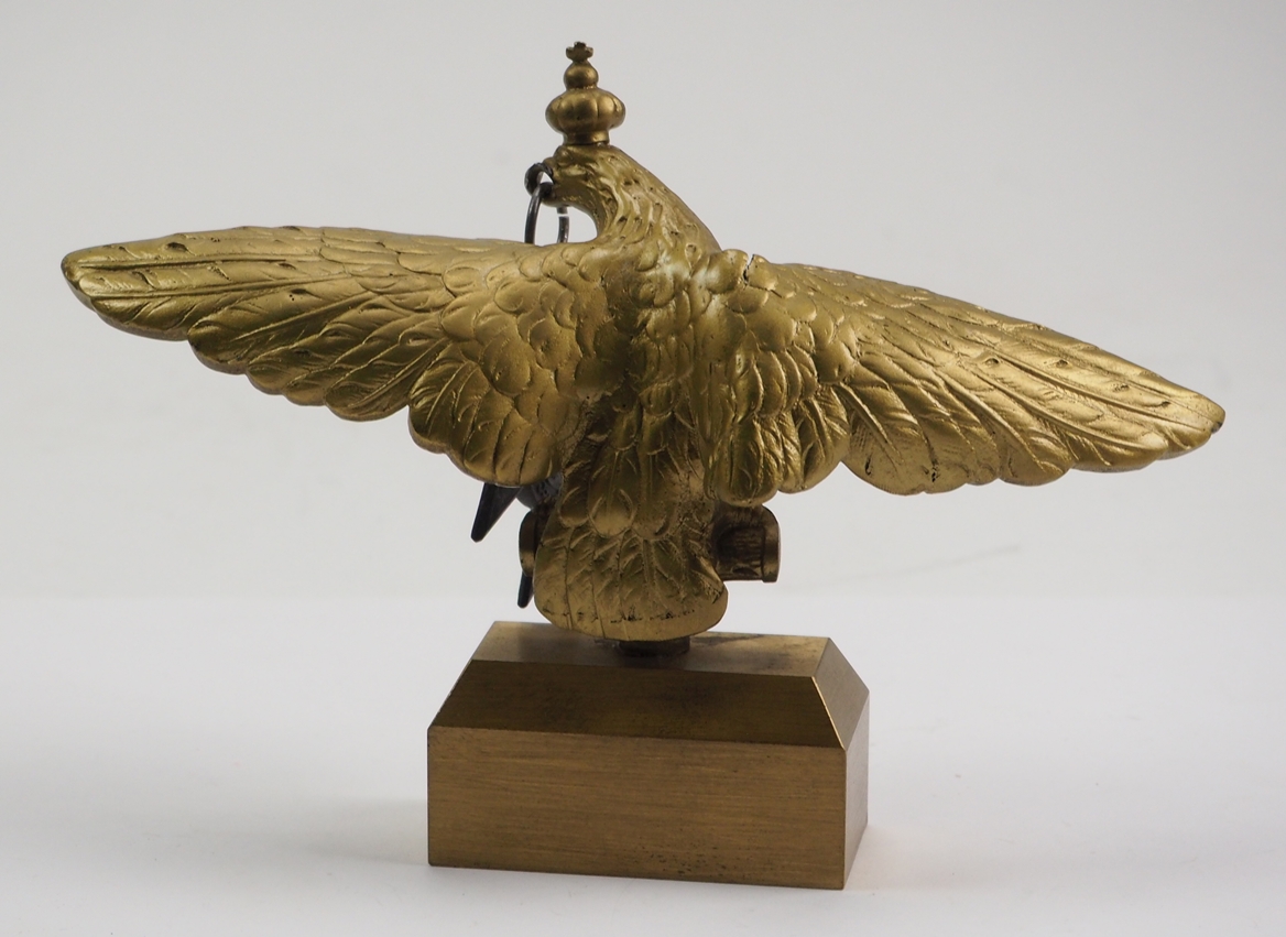 Bayern: Militär-Verdienstkreuz, 3. Klasse mit Schwertern an Adler-Tischdekoration. - Image 3 of 3