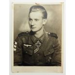 Wehrmacht: Porträt-Foto Ritterkreuzträger Hans Siegler.