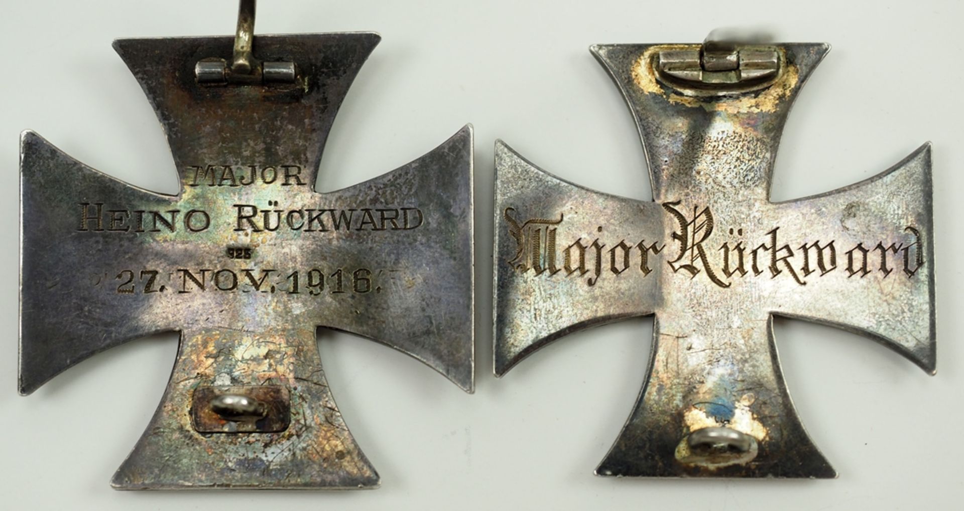 Preussen: Eisernes Kreuz, 1914, 1. Klasse - 2 Exemplare aus dem Nachlass des Kommandeur des Landstu