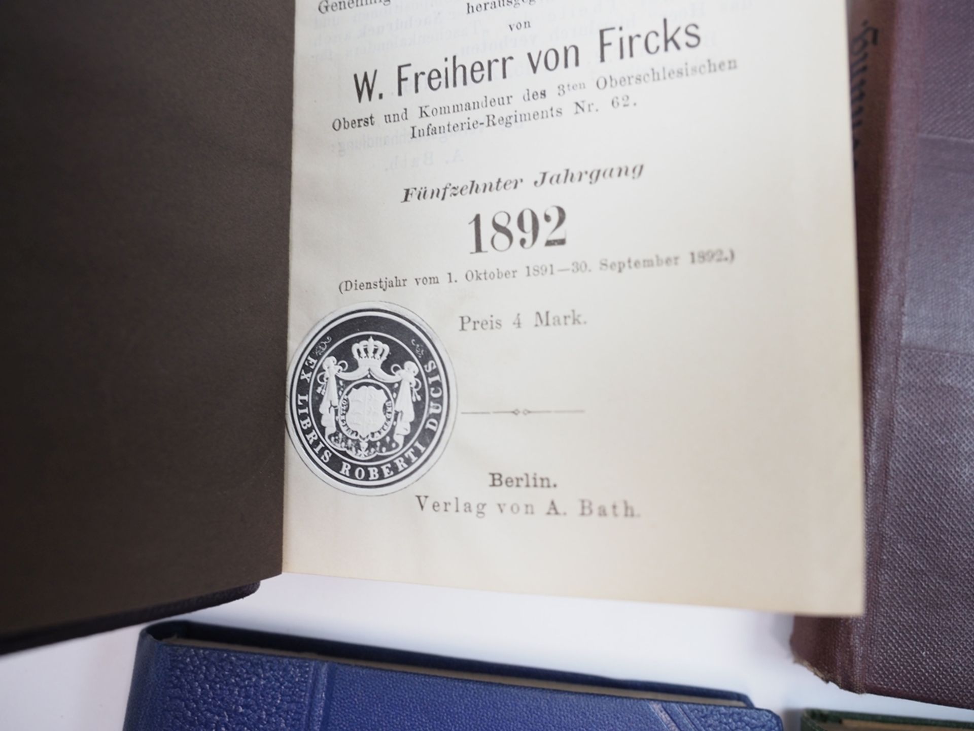 Herzog Robert von Württemberg: Lot von 4 militärische Handbücher mit ex-libris. - Bild 4 aus 4