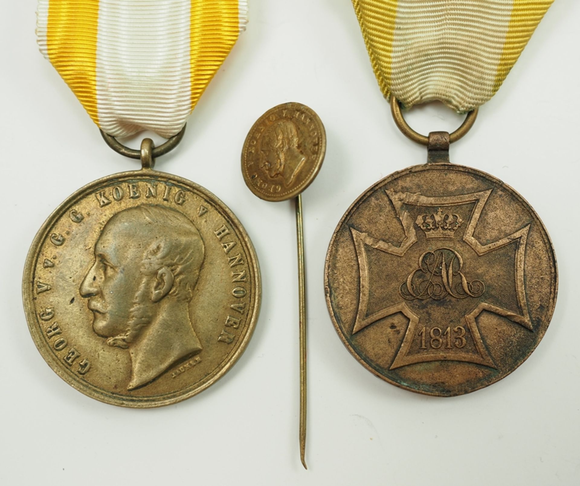 Hannover: Kriegsdenkmünze für die Freiwilligen von 1813 und Langensalza-Medaille.