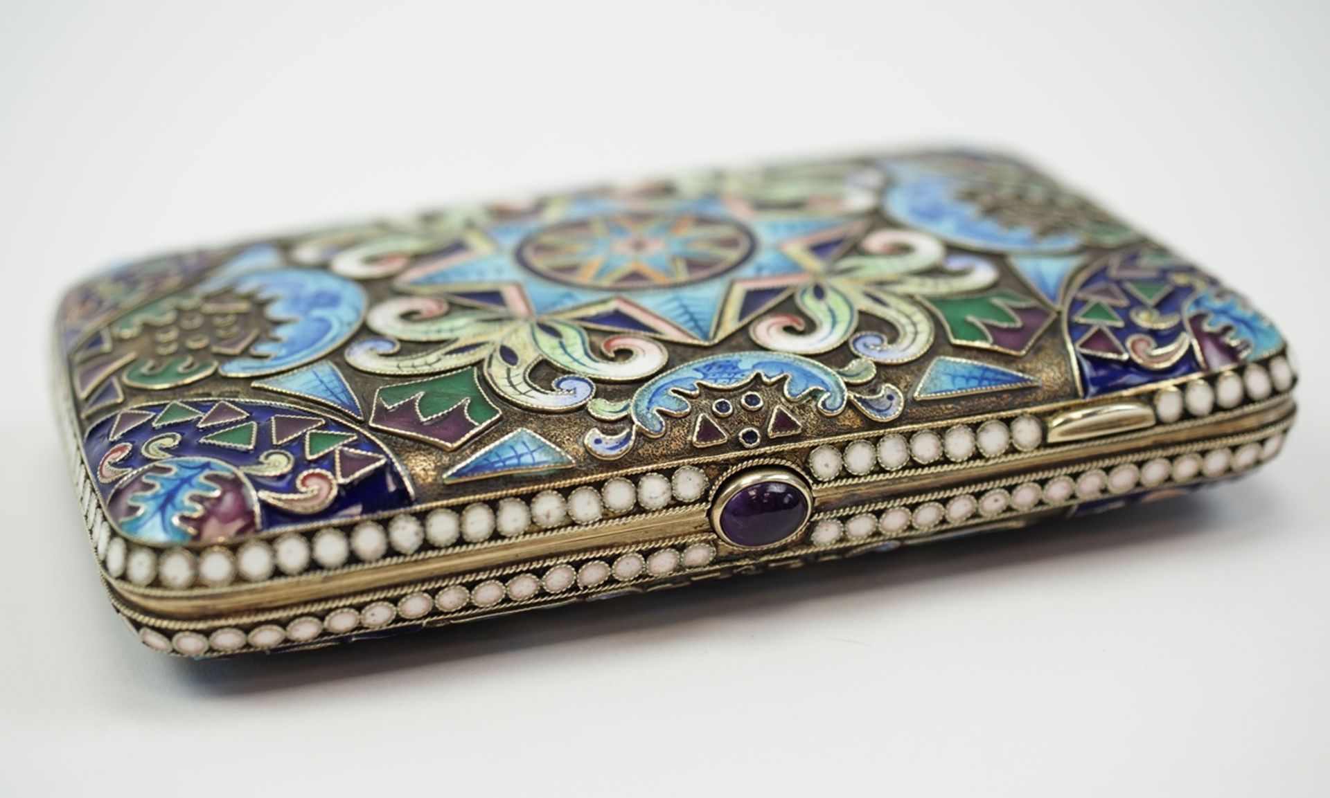 Russische Schachtel, Silber u. Cloisonné, 19. Jh. - Image 2 of 4