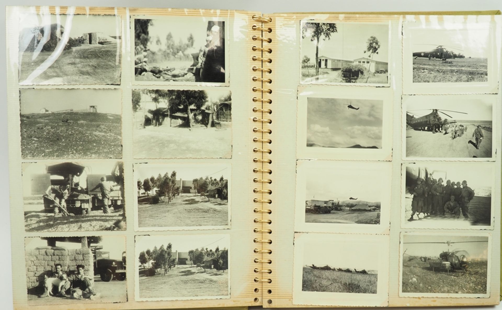 Frankreich: Fotoalbum eines Angehörigen der Fremdenlegion - Algerienkrieg 1956-58 und 1961-63. - Image 4 of 10