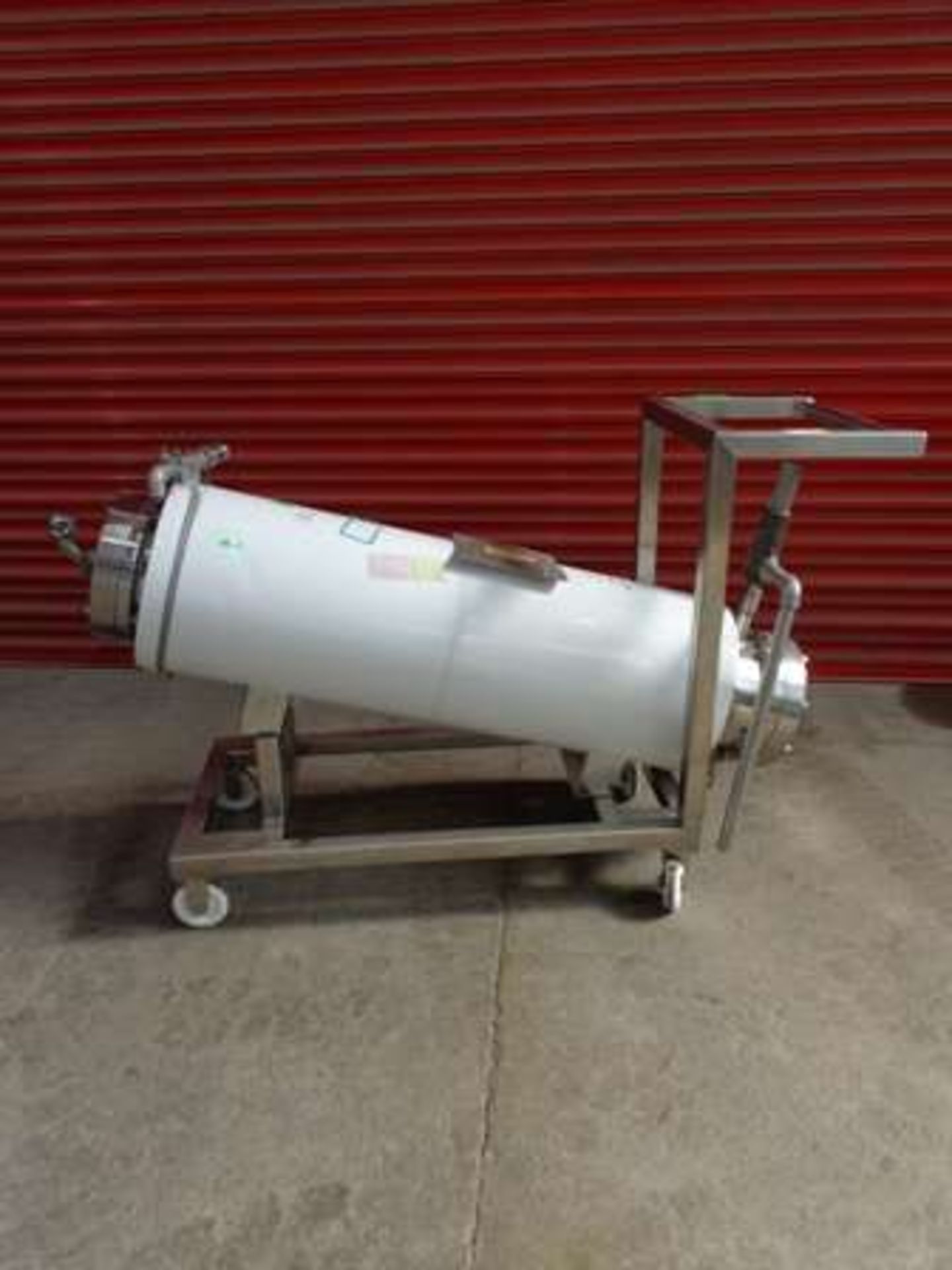 CHEMINEER 53 SQFT S/S HORIZONTAL SHELL AND TUBE HEAT EXCHANGER