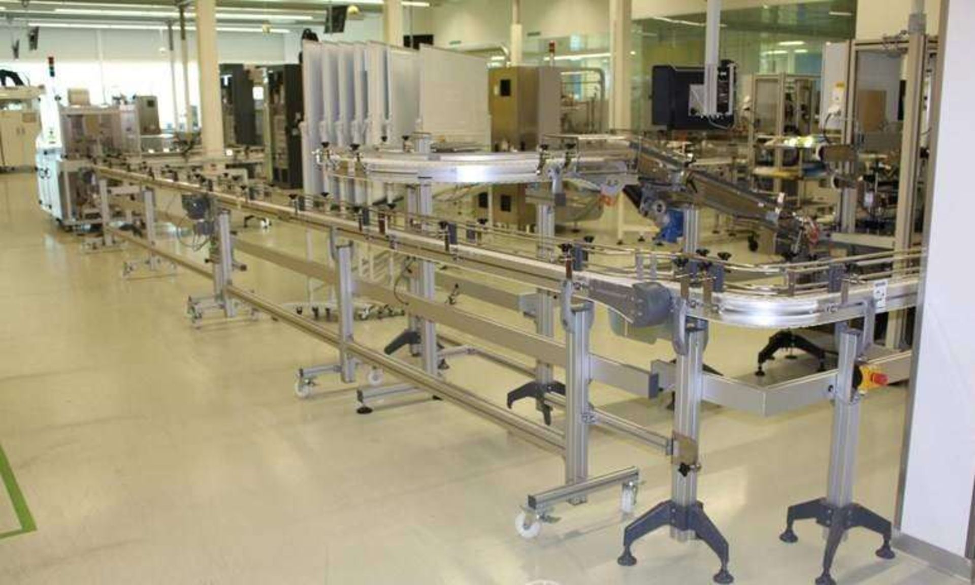 Flexlink Conveyors System / Selection - incl. 2 x 5 Metre, 2 x 90° conveyors - Image 5 of 10