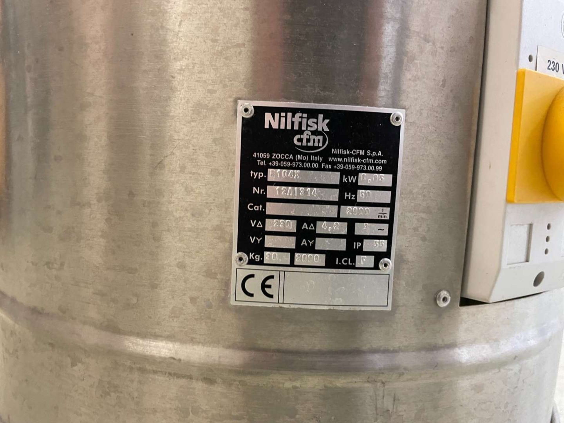 Nilfisk R104X Industrial Vacuum Cleaner - Image 3 of 5