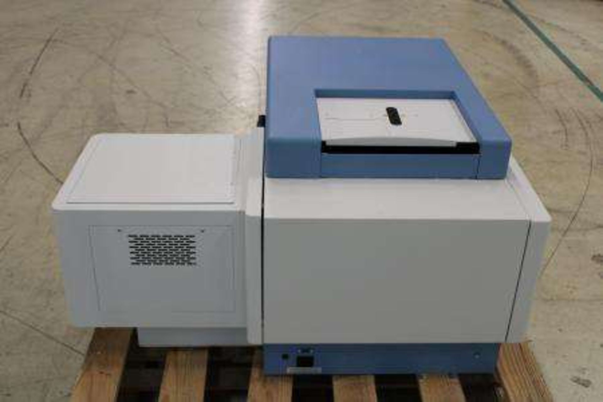 Scientific ArrayScan XTI HCS Reader N01-0002 + ArrayScan VTI N01-0114 - Image 5 of 13
