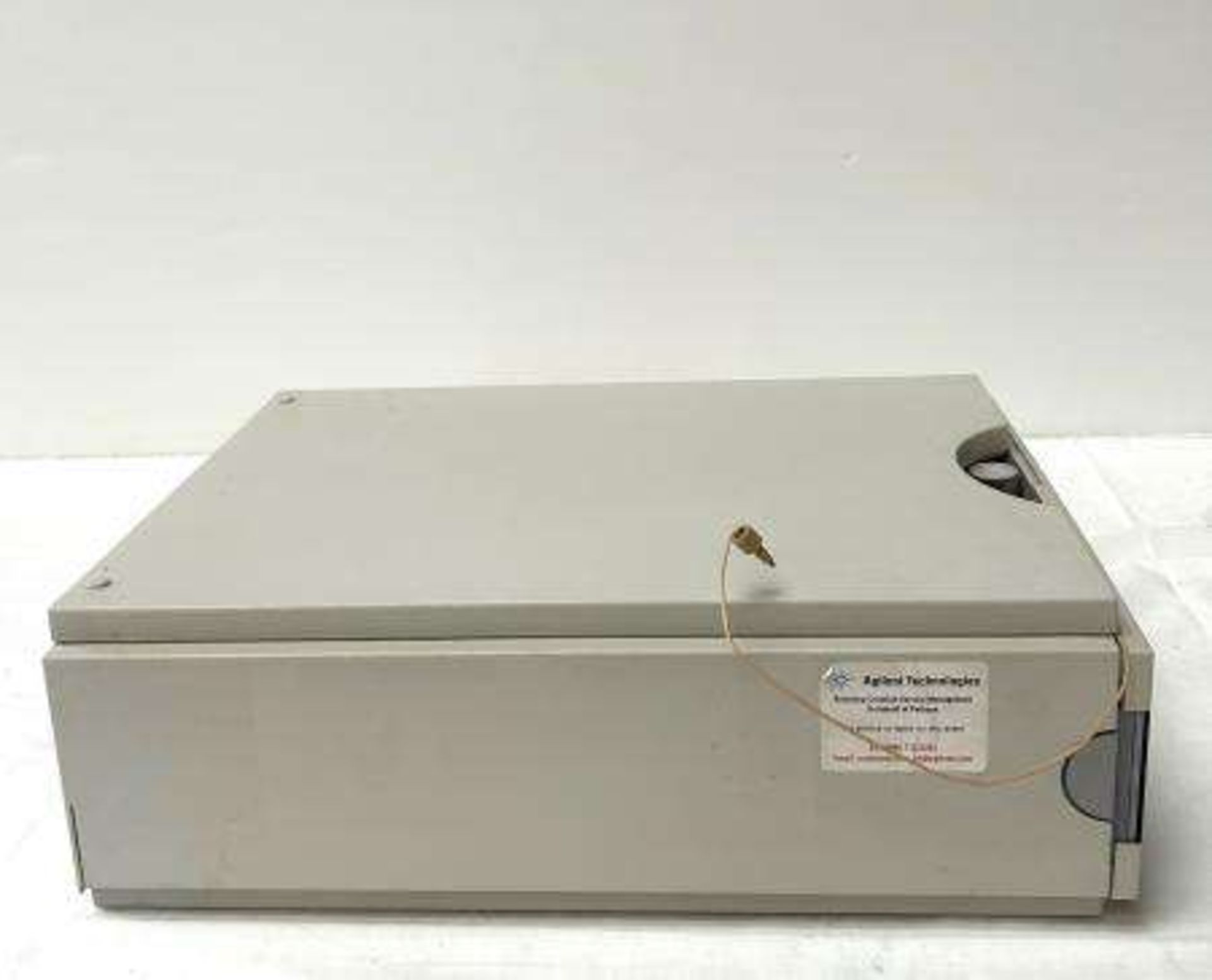 Agilent Series 1100 G1314A Variable Wavelength Detector - Bild 2 aus 4