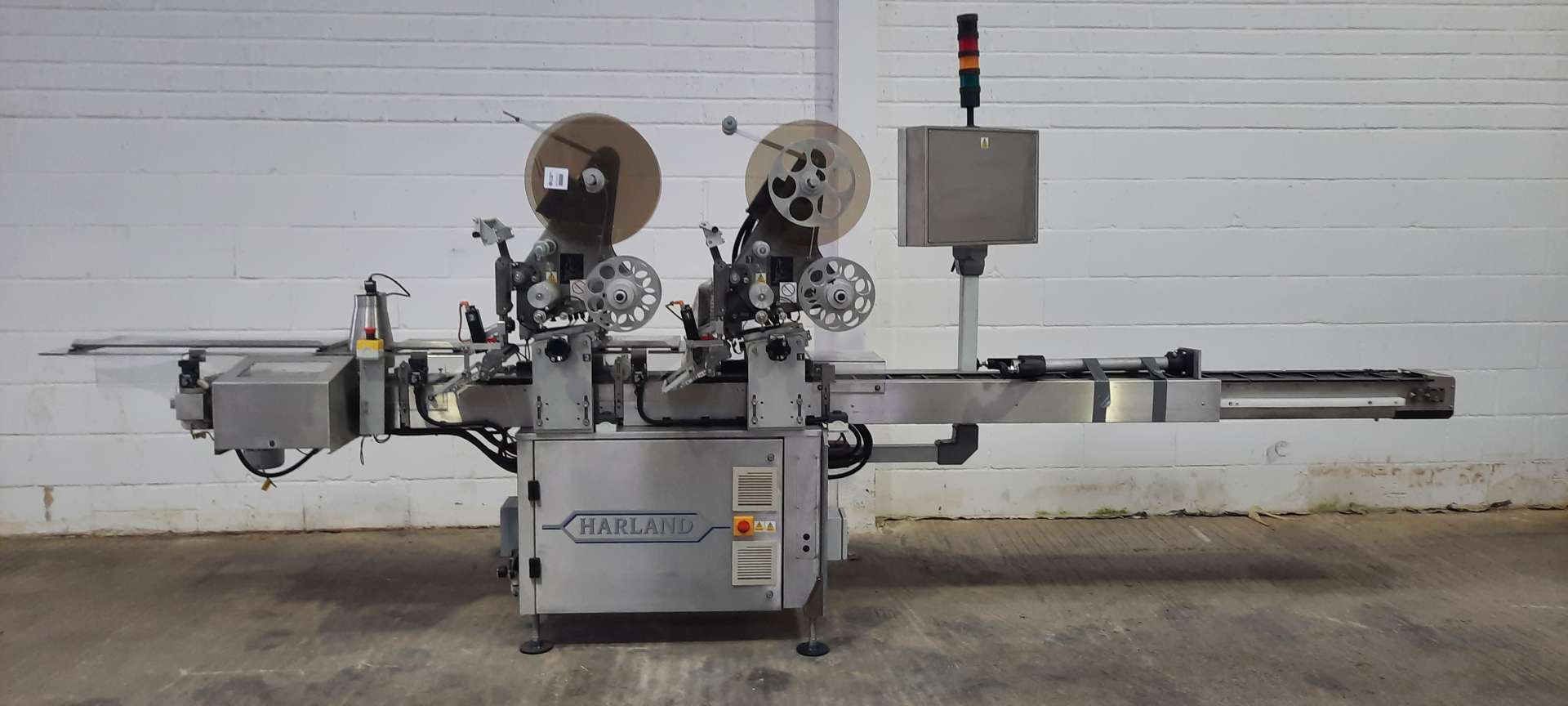 Harland Labeller MK 5 Sirius Automatic 2-Head Top Label Applicator with Comet Heads - Image 4 of 9