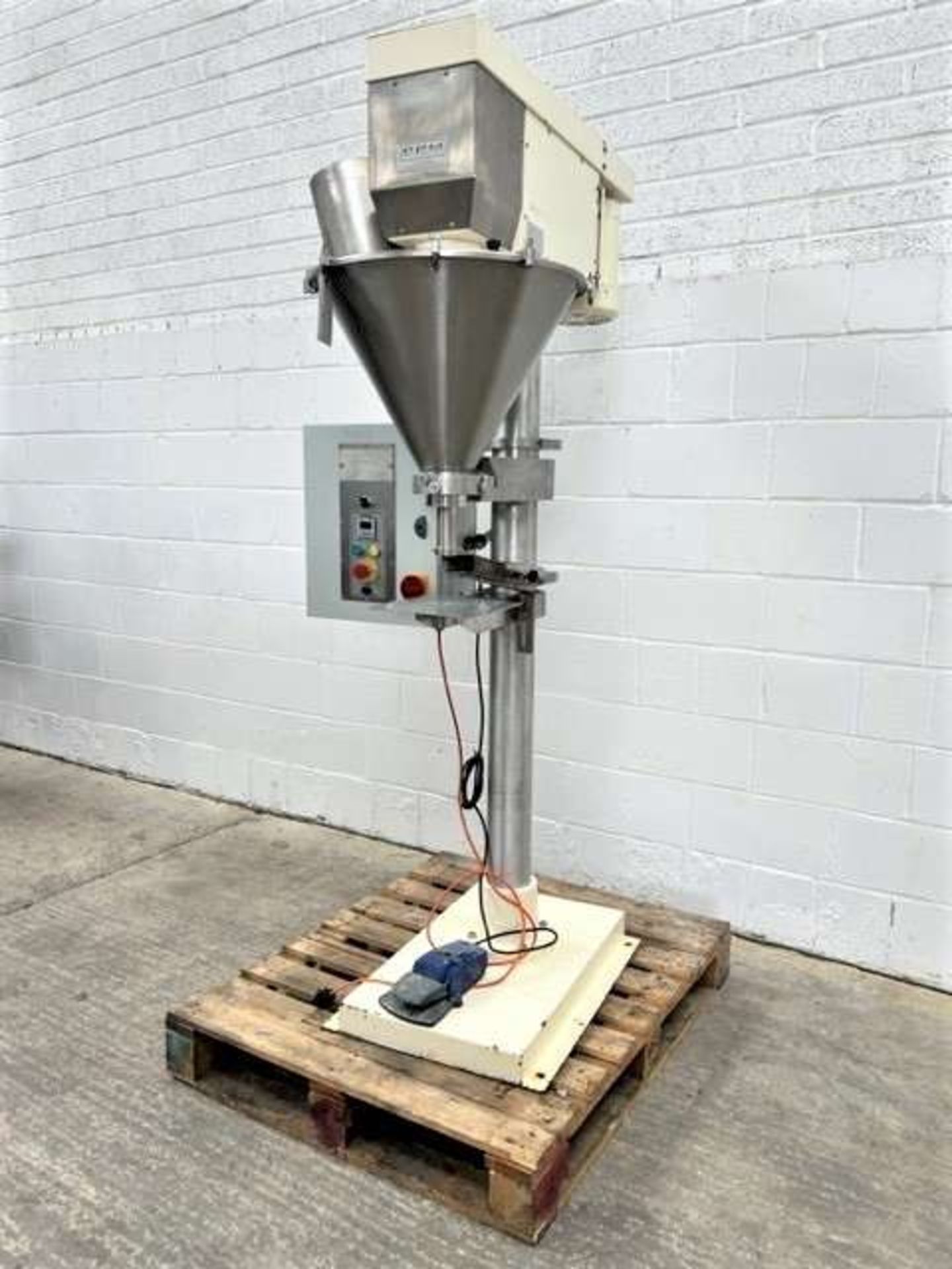 Single head semi-auto Auger filler with height-adjustable stand - Image 3 of 7