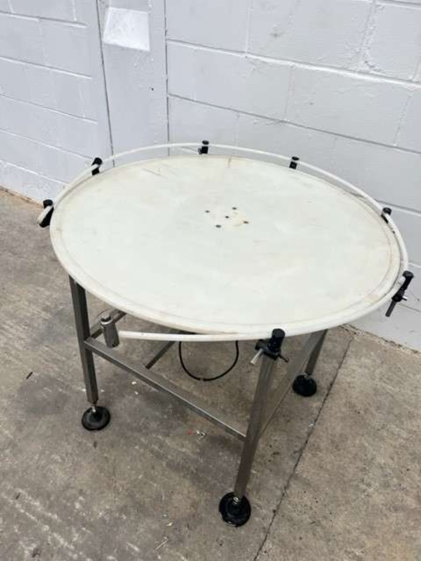 Rotary Table 1000mm DIA with Plastic Top - Image 4 of 7