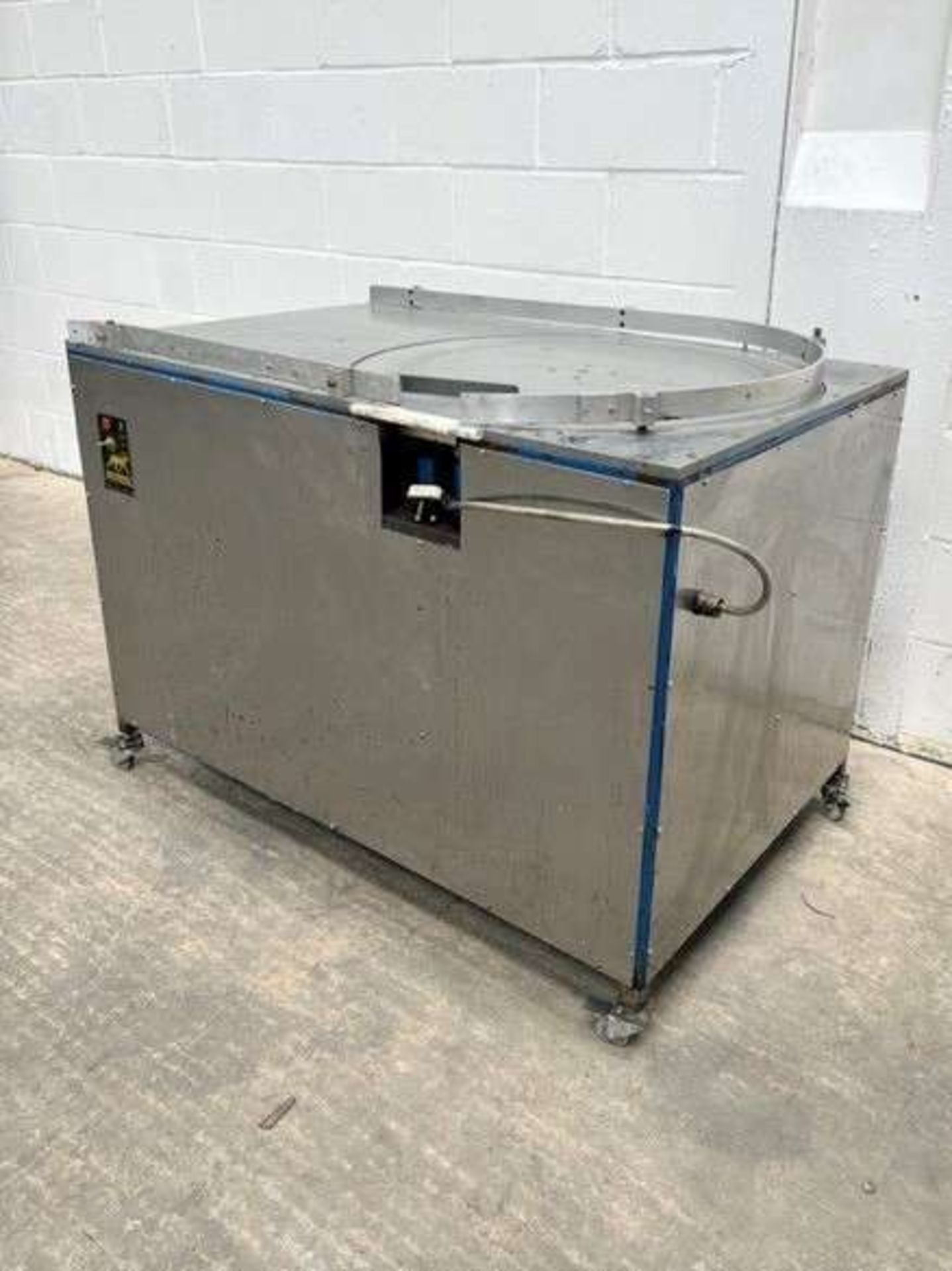 Stainless Steel Rotary Table 1000mm DIA with built in loading / off-loading bay - Image 3 of 4