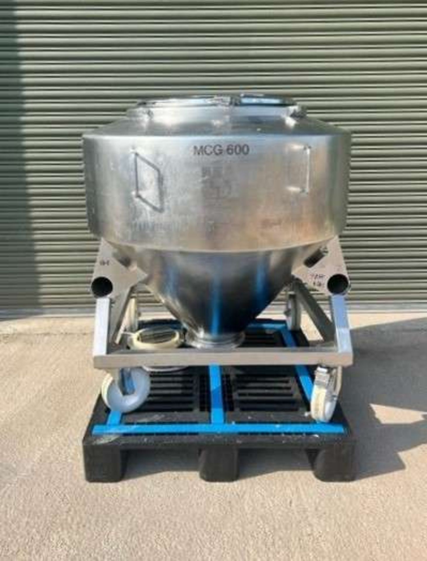 MCG 600 Stainless Steel Mobile Storage Vessel