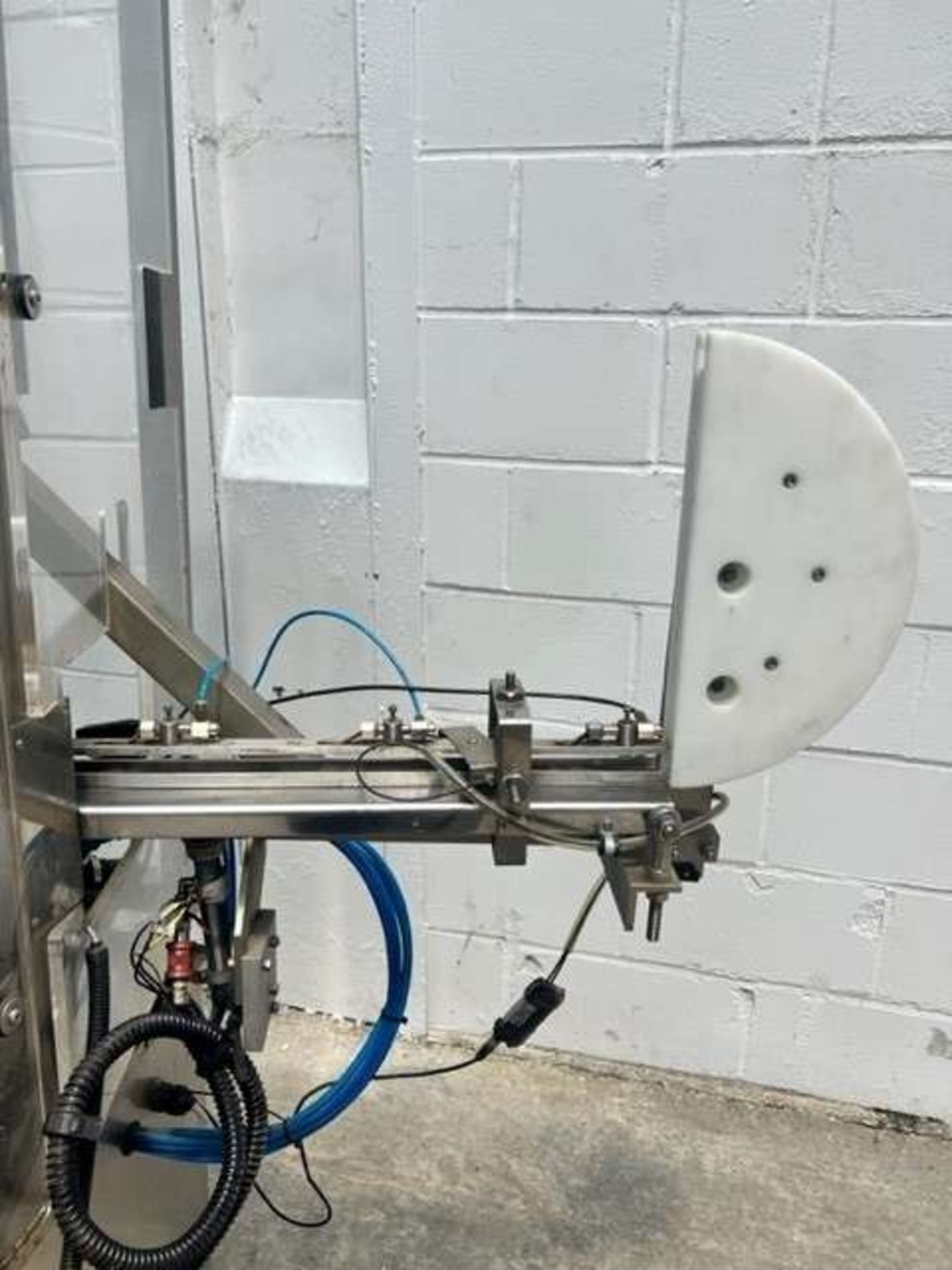 King CS50 Automatic Screw Capper - Image 4 of 10