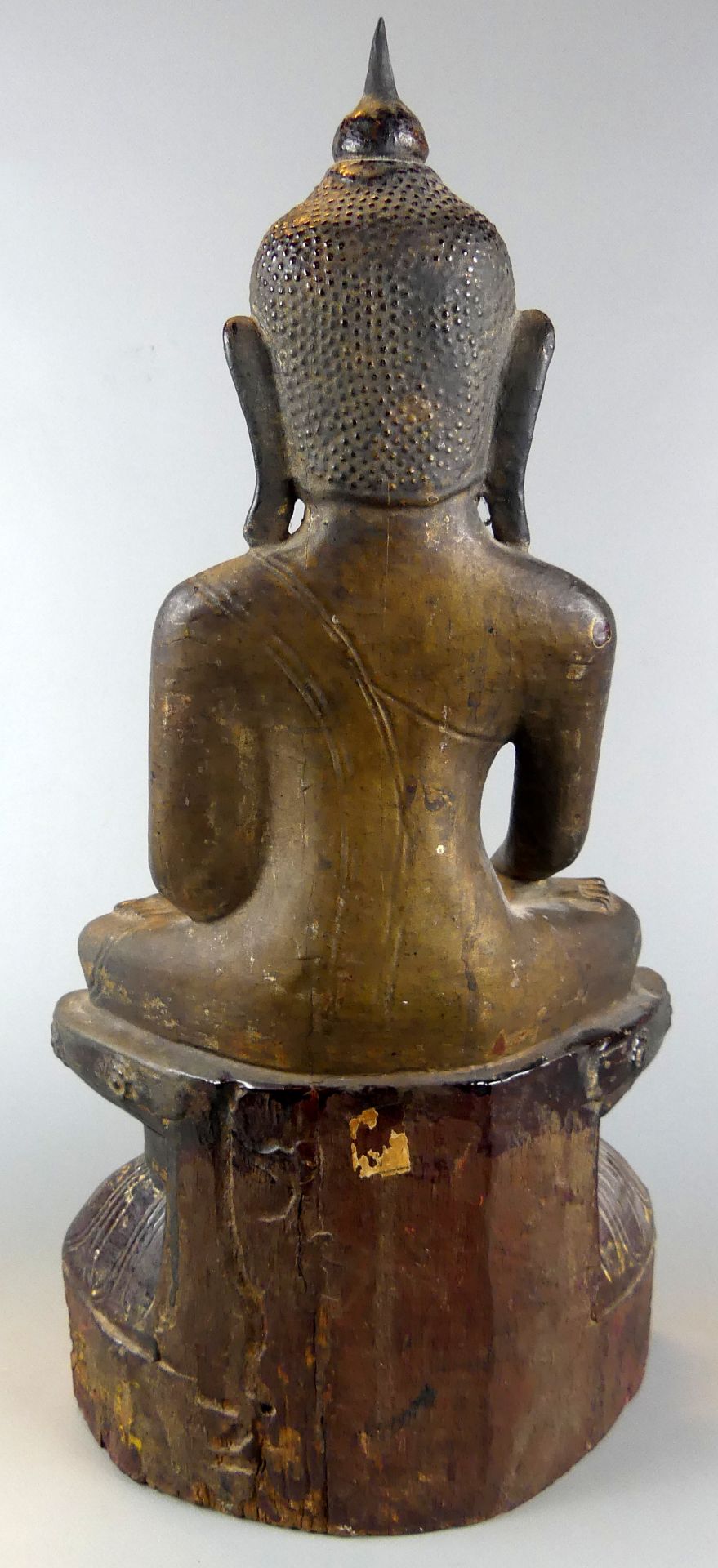 Sitzender Buddha, Geste der Erdberührung (bhumisparsha mudra), Holz geschnitzt, - Image 3 of 3