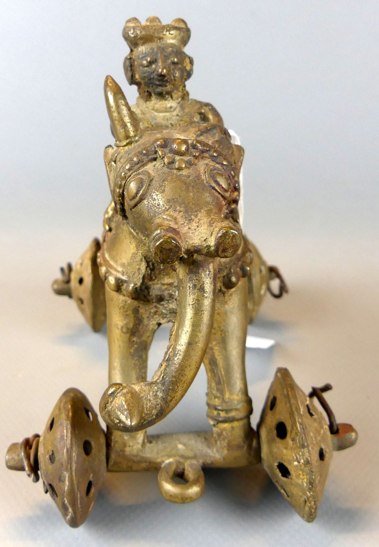 Elefant mit Reiter auf Rädern, Messing, Asien, Antikes Spielzeug, - Image 2 of 2