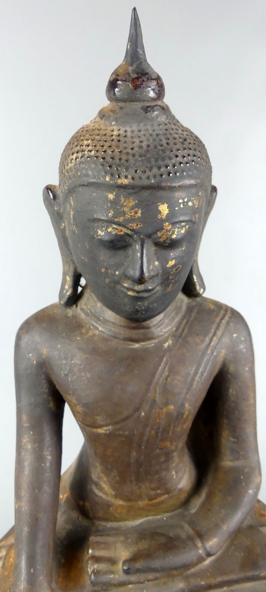 Sitzender Buddha, Geste der Erdberührung (bhumisparsha mudra), Holz geschnitzt, - Image 2 of 3