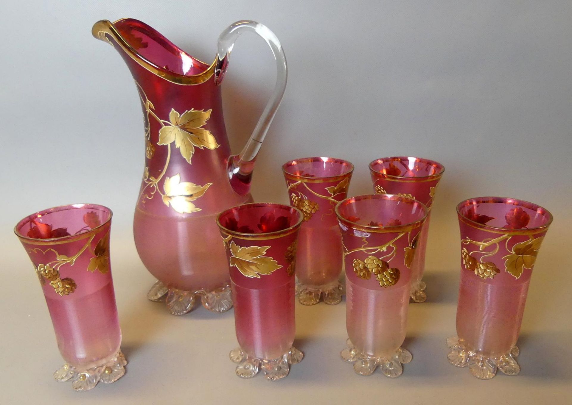 Karaffe mit 6 Gläsern, florale Bemalung, farbig, auf Glasblüten stehend, - Image 2 of 3