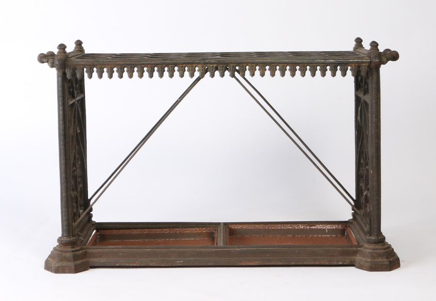 A 19th Century Coalbrookdale stand stick/umbrella stand, in the Gothic manner, having three rows - Image 3 of 4