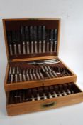 Silver plated community canteen of cutlery housed within a oak box (Qty)