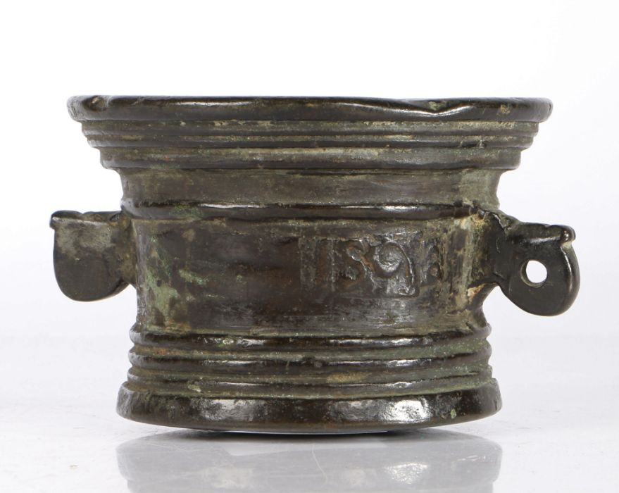 A rare Elizabeth I small bronze mortar, by an unidentified foundry, possibly of Norwich, dated - Image 4 of 6