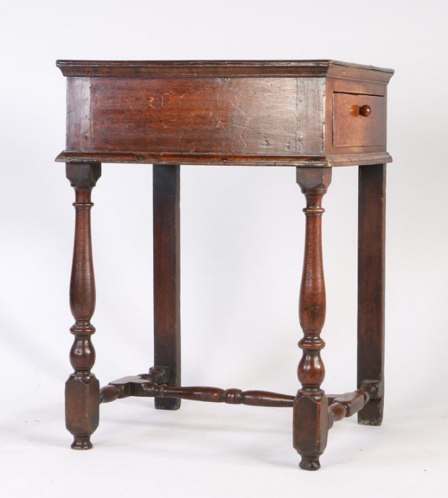 An unusual William & Mary oak side table, circa 1700 Tall, having a boarded top with linear - Image 4 of 6