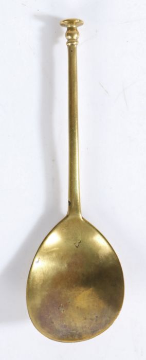 A latten ball seal-knop spoon, English, circa 1600 Having a flattened hexagonal tapering stem and - Image 6 of 6