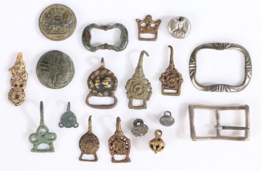 A group of mainly garment fastenings, 16th - 17th century, majority English To include six Tudor (or - Image 2 of 2