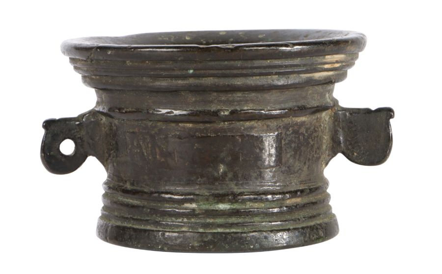 A rare Elizabeth I small bronze mortar, by an unidentified foundry, possibly of Norwich, dated - Image 3 of 6