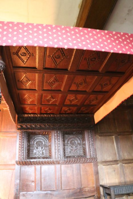 A rare Elizabeth I oak tester bed, circa 1580 Having a twelve-panelled tester, each panel carved - Image 6 of 9