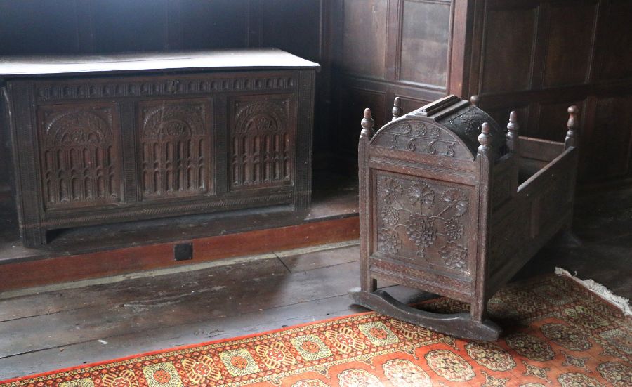 An unusual Elizabeth I joined oak coffer, circa 1580 Having a boarded top, the front with three