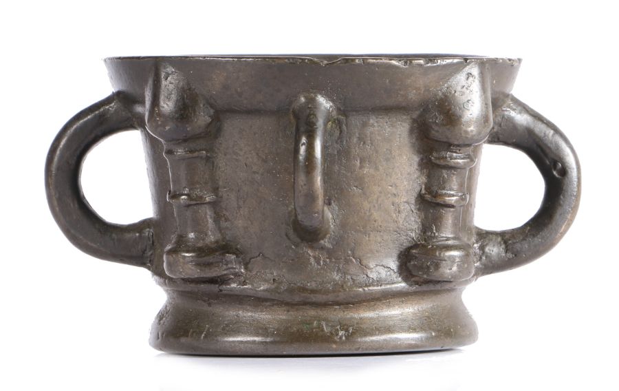 An exceptionally rare 13th-century Gothic bronze mortar, English or possibly Scottish, circa 1250 - Image 2 of 3