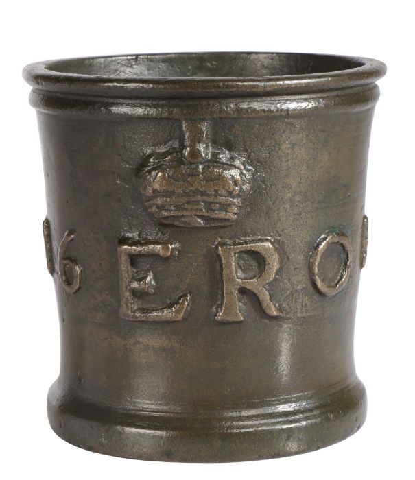 An exceptional and rare Elizabeth I bronze Exchequer-standard measure, of pint capacity, dated - Image 9 of 28