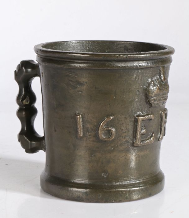 An exceptional and rare Elizabeth I bronze Exchequer-standard measure, of pint capacity, dated - Image 15 of 28