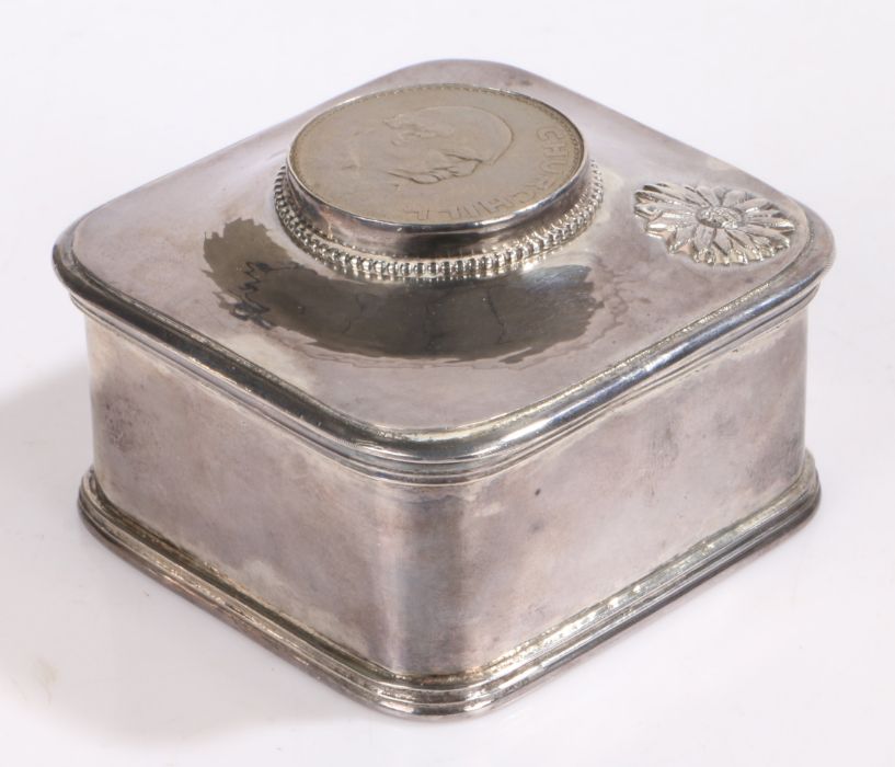 Elizabeth II silver box and cover, London 1968, maker Guild of Handicraft, the beaten lid inset with - Image 2 of 2