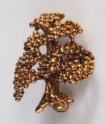 9 carat gold "Tree" brooch, stamped 375, 1.5cm high weight 1.8 grams