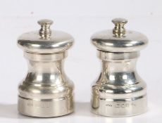 Pair of Elizabeth II silver pepper grinders, London 1990, maker David R. Mills, 7cm high