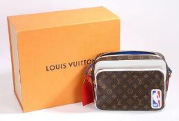 Louis Vuitton X NBA messenger bag designed by Virgil Abloh, the traditional Louis Vuitton exterior