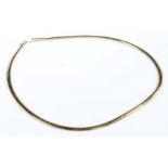 9 carat gold necklace, the necklace with a repeating design to the body, stamped 9K, 43cm long